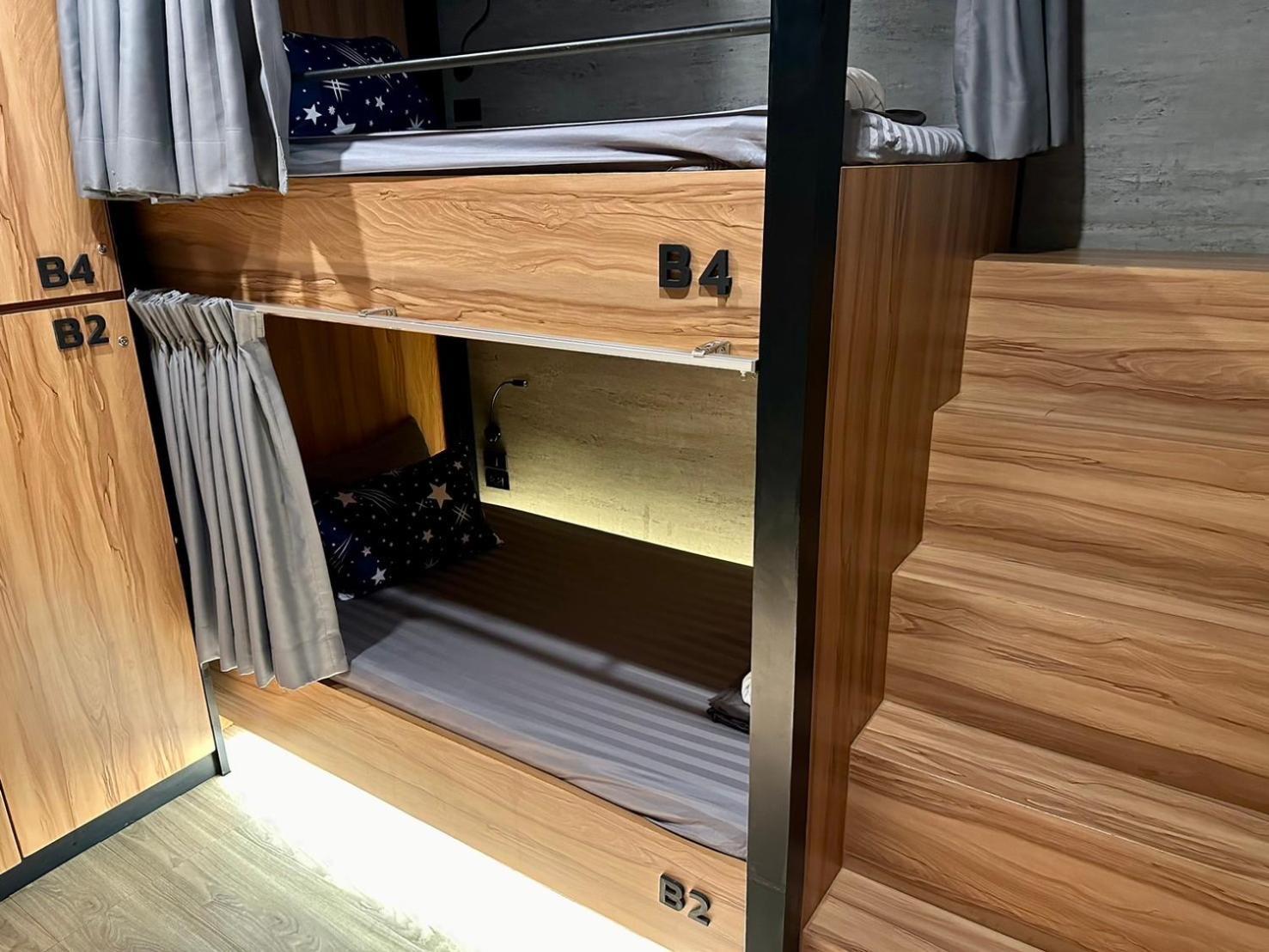Niece Hostel Phuket - Sha Extra Plus Экстерьер фото