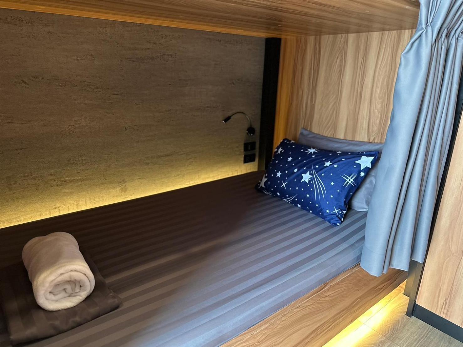 Niece Hostel Phuket - Sha Extra Plus Экстерьер фото