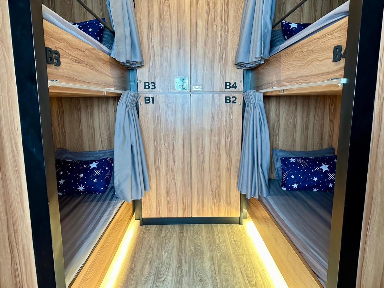 Niece Hostel Phuket - Sha Extra Plus Экстерьер фото