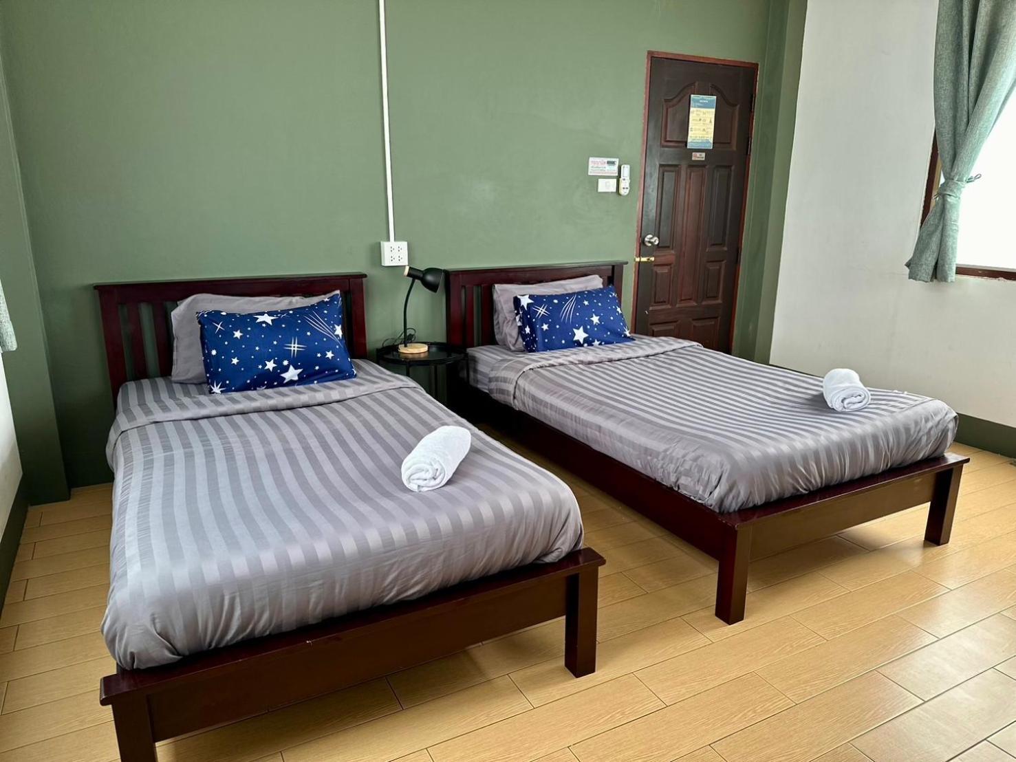 Niece Hostel Phuket - Sha Extra Plus Экстерьер фото