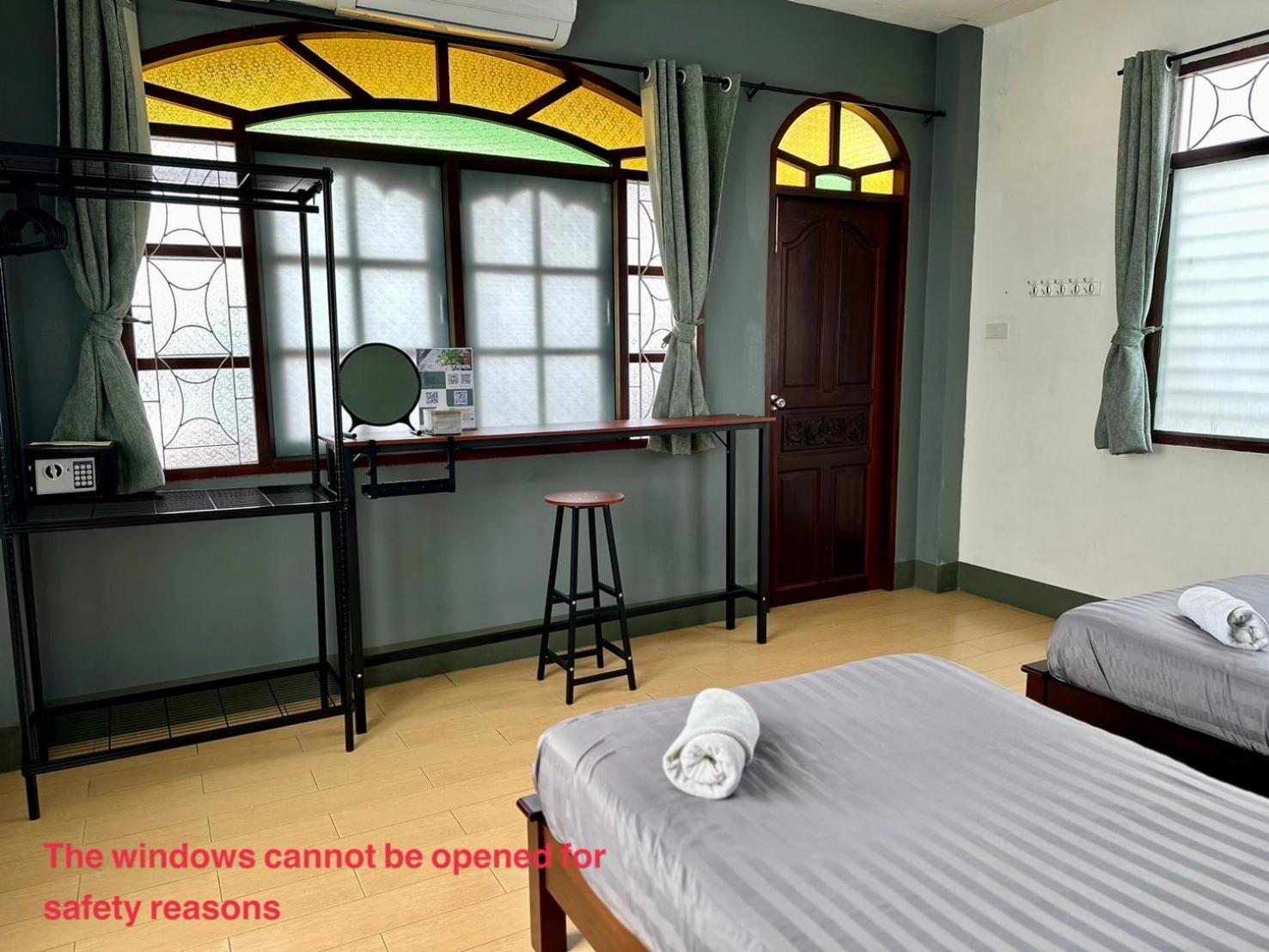 Niece Hostel Phuket - Sha Extra Plus Экстерьер фото